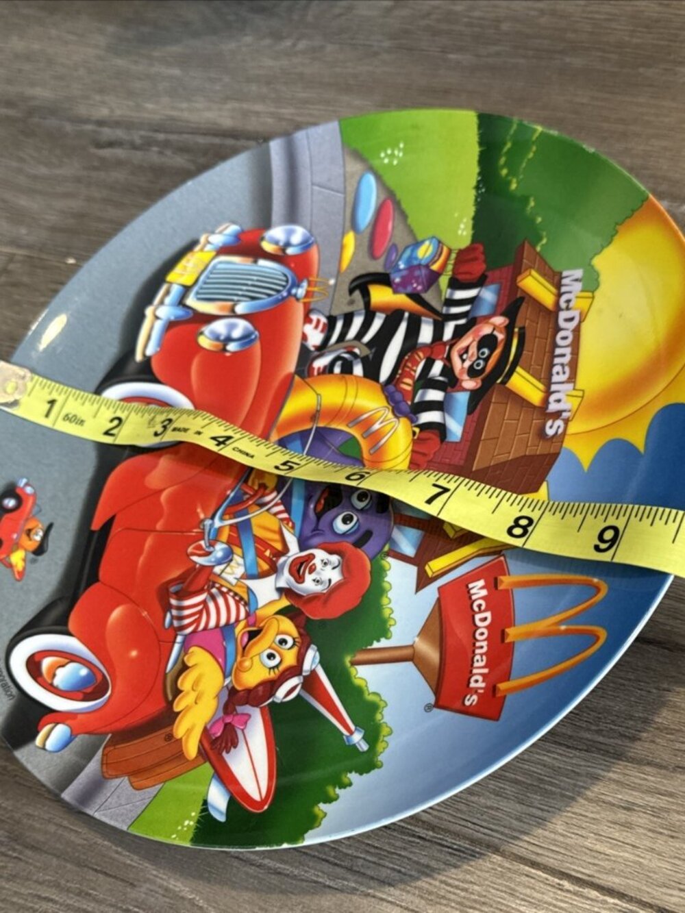 Vintage McDonald's Dinner Plate Ronald in Car with Friends 1998 Collectible - Picture 4 of 6